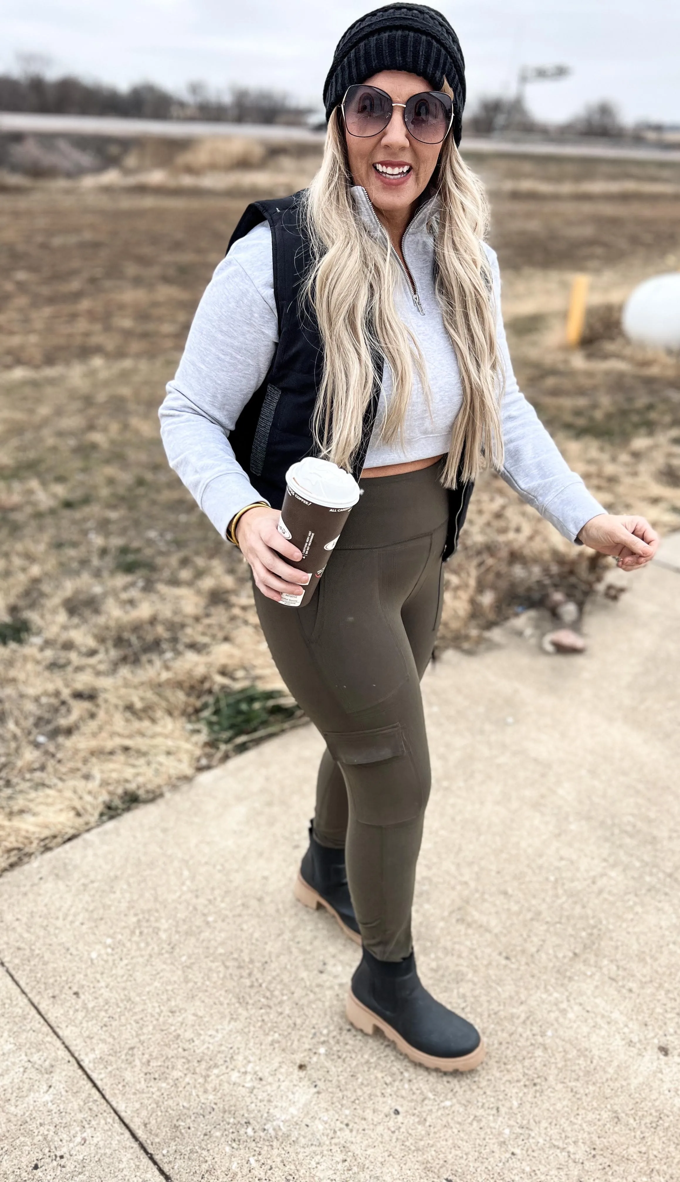 BUTTER HI WAIST CARGO YOGA PANTS  - Rae Mode | FINAL SALE