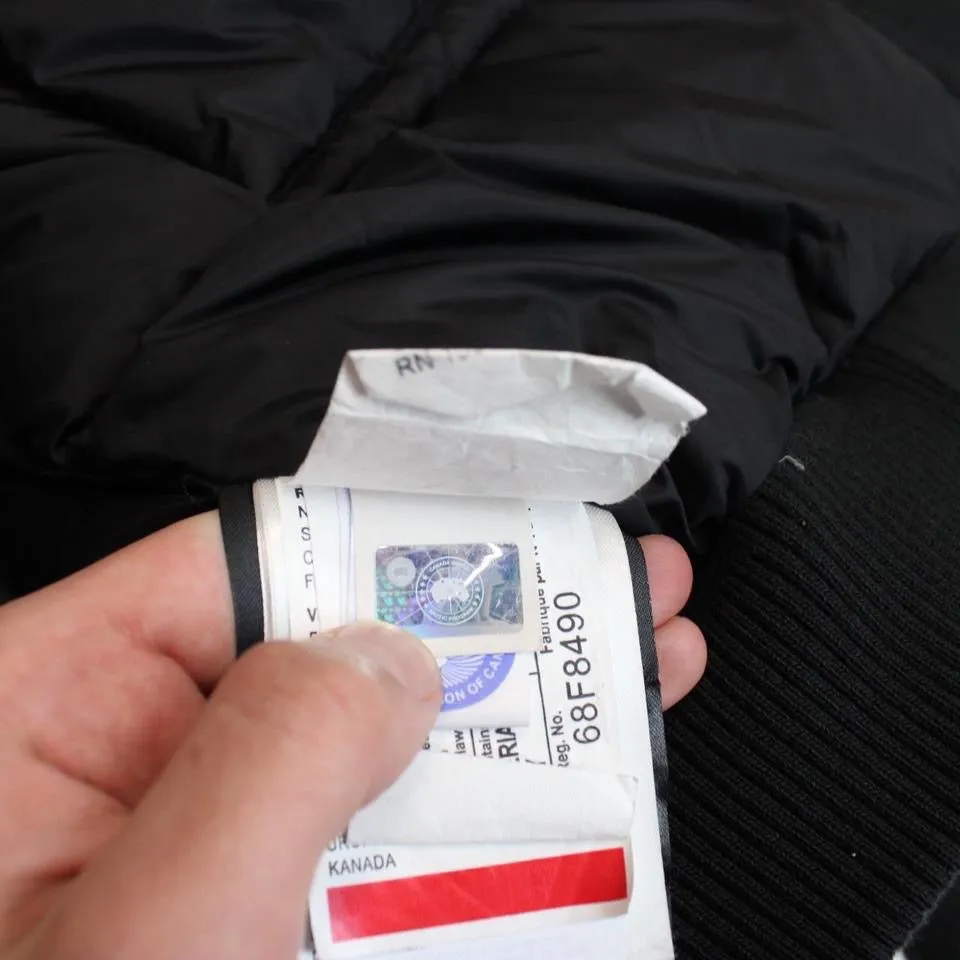 Canada Goose Chilliwack Down Jacket Small