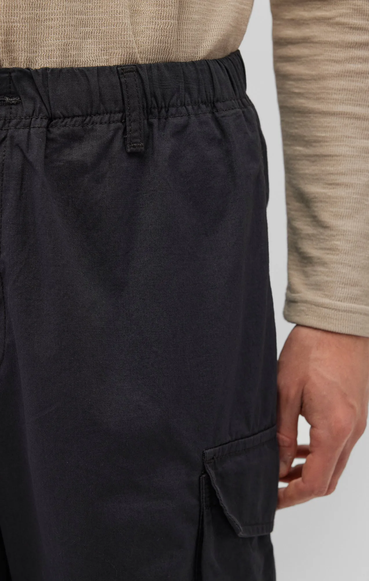 DOUBLE POCKET CARGO PANTS IN PHANTOM