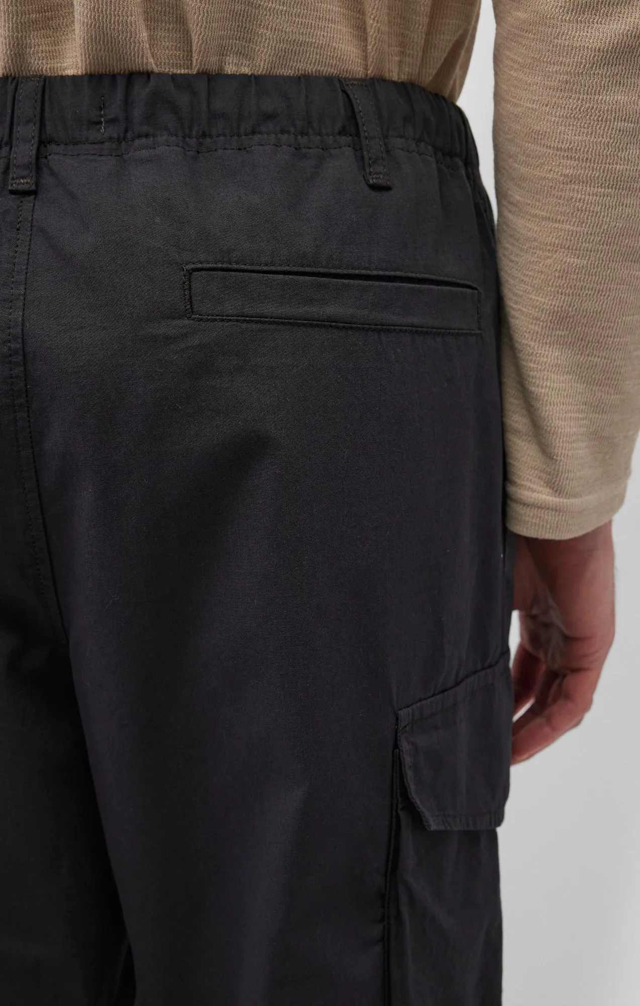 DOUBLE POCKET CARGO PANTS IN PHANTOM