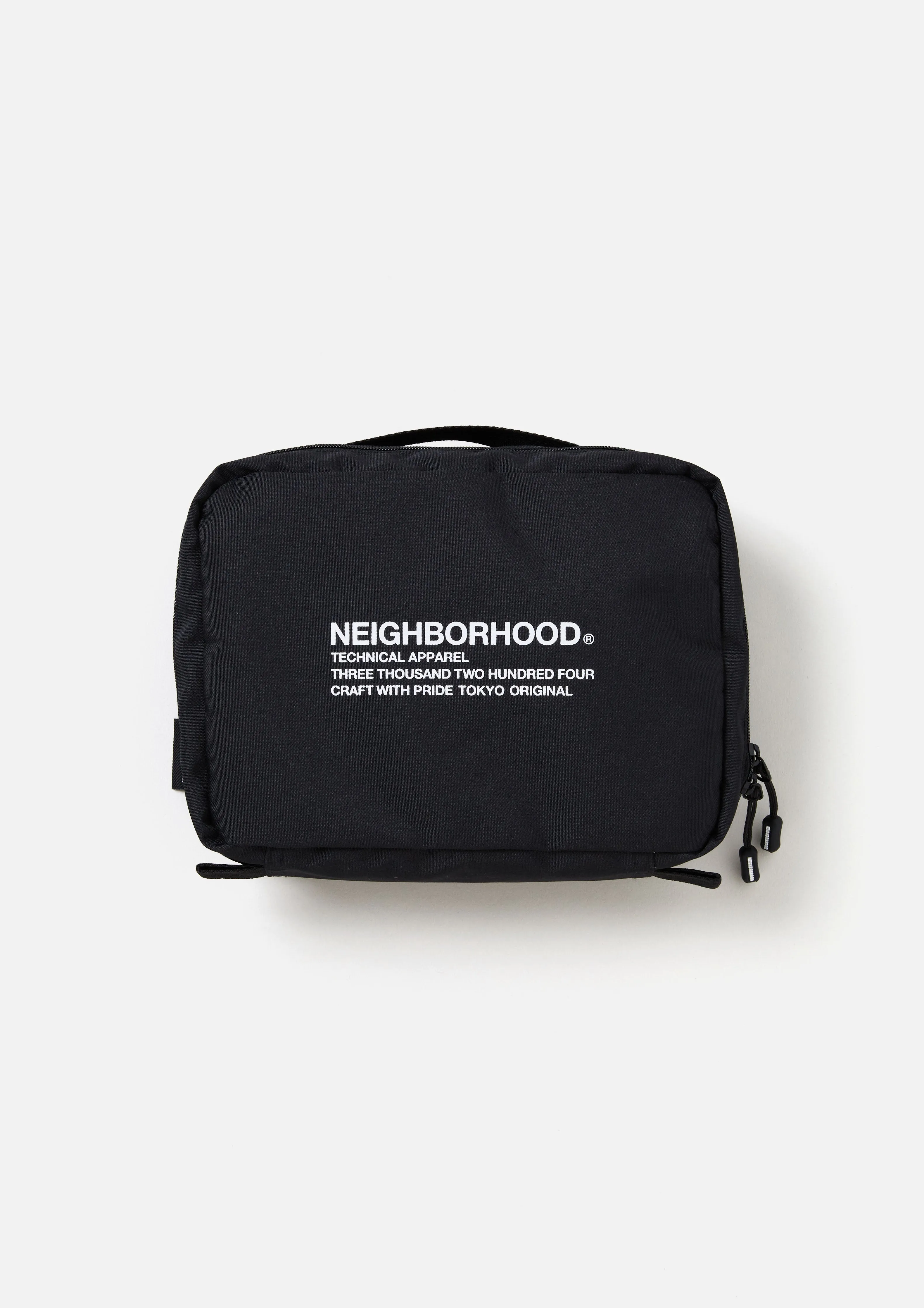 TRAVEL POUCH