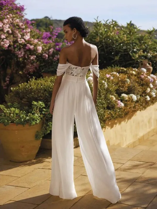W1 White One Size 12 Maxine Off White Gown